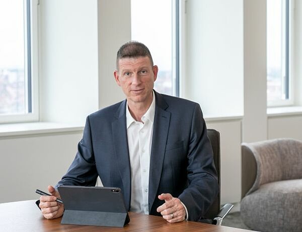 Der VAG-Vorstand für Technik und Markt Tim Dahlmann-Resing